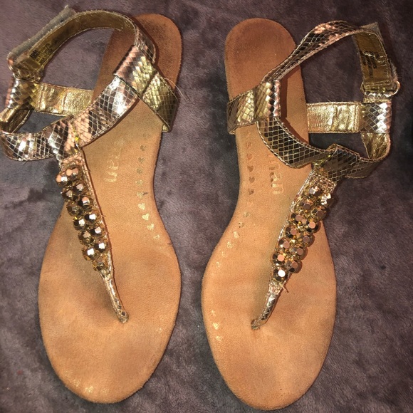 Sam Edelman Shoes - Gold sandals
